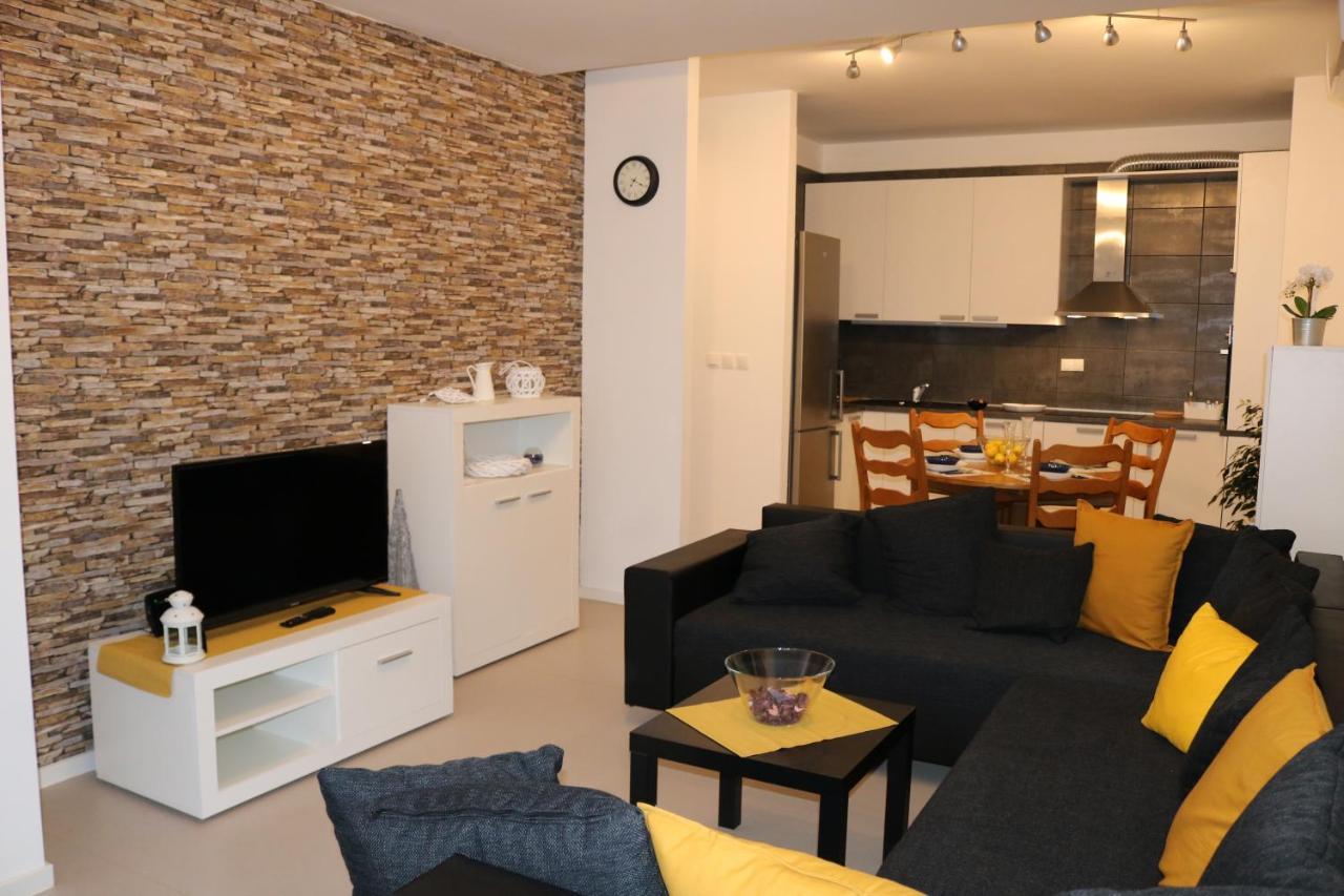 Apartment D&E Punat - Free Parking And Wi-Fi Экстерьер фото