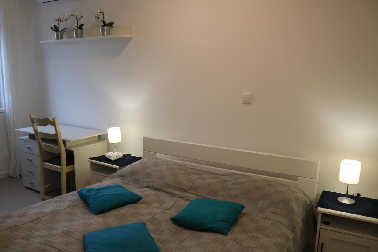 Apartment D&E Punat - Free Parking And Wi-Fi Экстерьер фото
